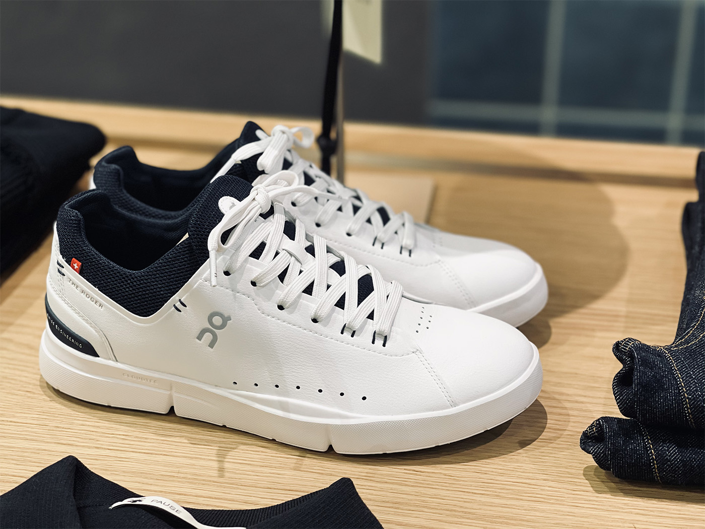 THE ROGER Advantage MENS White|Midnight | Sites&Lab サイツアンド