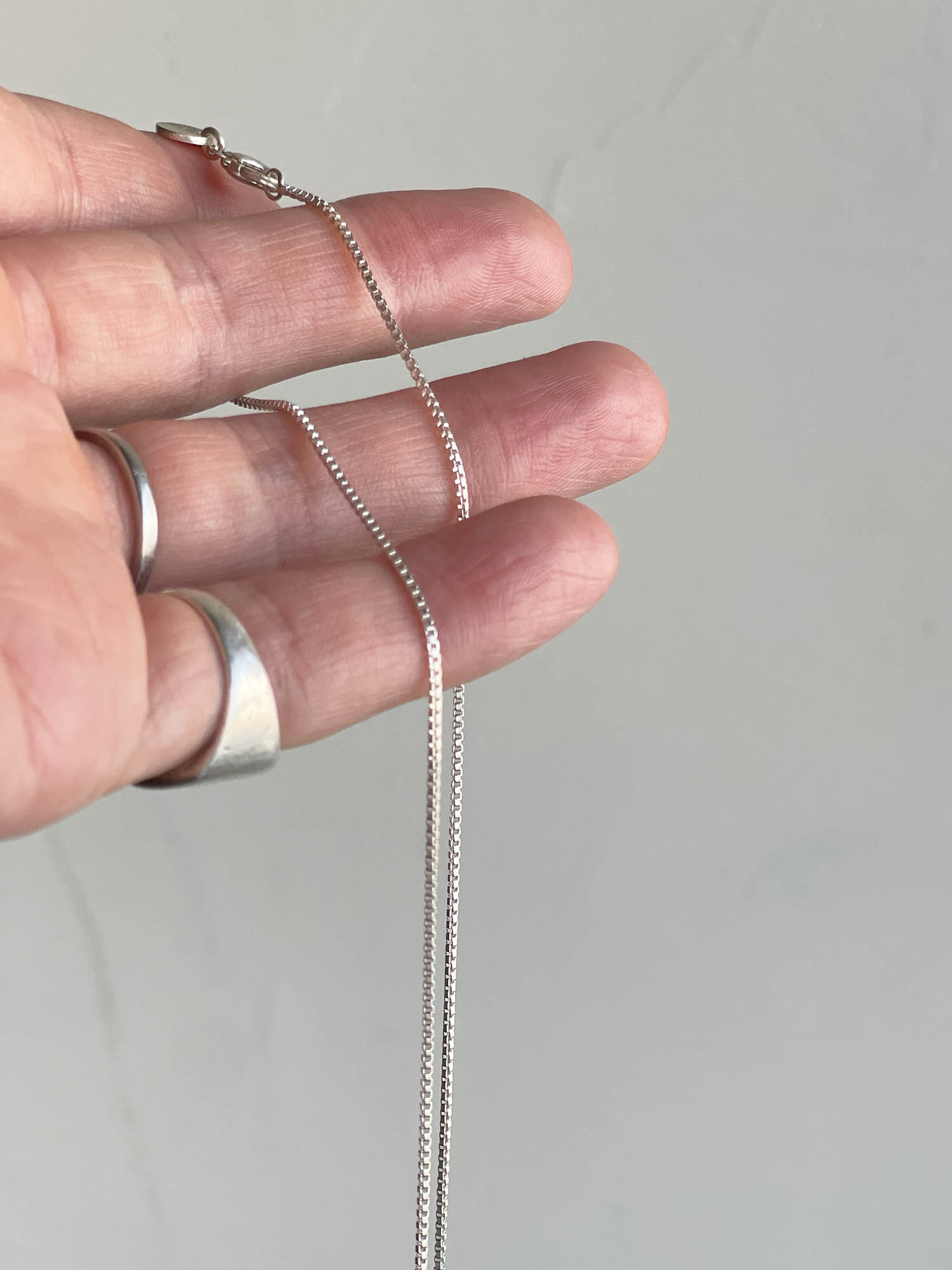 ERA.-1mm-ネックレス-2.jpg